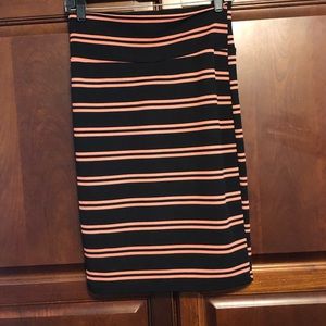 Black and Pink LuLaRoe Cassie skirt